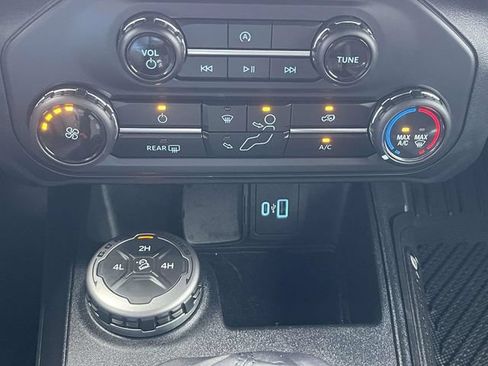 Certified 2023 Ford Bronco 2-Door AWD/4WD image 24