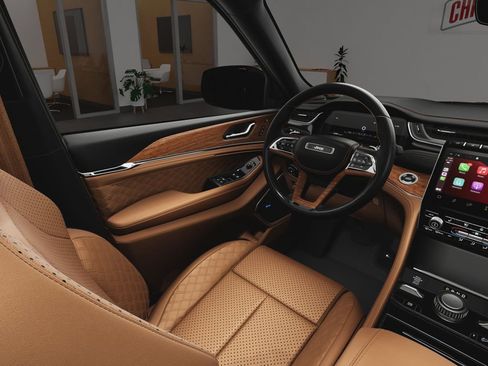 New 2025 Jeep Grand Cherokee Summit image 19