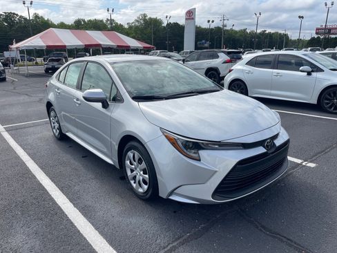 New 2026 Toyota Corolla LE FWD image 1