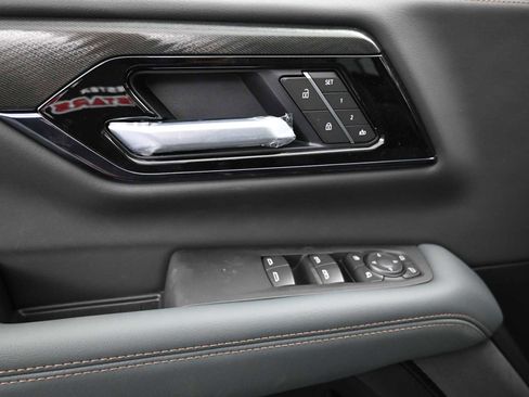 New 2026 GMC Yukon AT4 w/ AT4 Premium Plus Package image 10