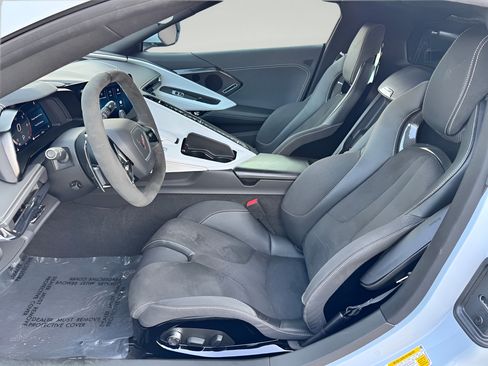 Used 2024 Chevrolet Corvette Stingray Preferred Cpe w/ Stealth Interior Trim Package RWD image 10