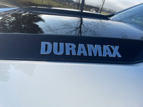 Used 2025 Chevrolet Silverado 1500 ZR2 w/ Technology Package image 13