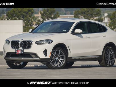 New 2025 BMW X4 xDrive30i w/ Premium Package