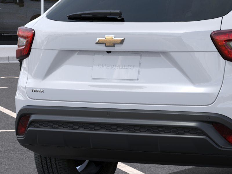 Used 2025 Chevrolet Trax LS w/ LS Convenience Package FWD image 50