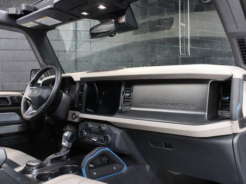 Used 2022 Ford Bronco Wildtrak image 40