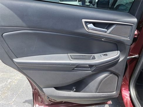 Used 2021 Ford Edge SEL image 13