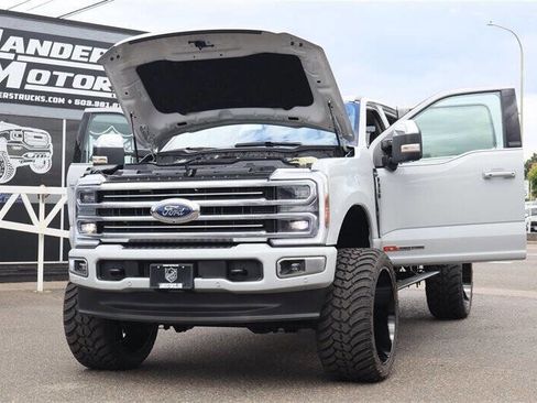 Used 2025 Ford F350 Platinum w/ Platinum Plus Package AWD/4WD image 40