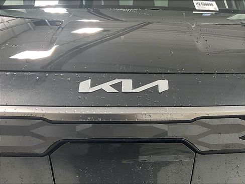 Used 2023 Kia Niro Wind w/ Wind Preserve Package image 32