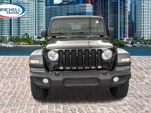 Used 2019 Jeep Wrangler Sport AWD/4WD image 2