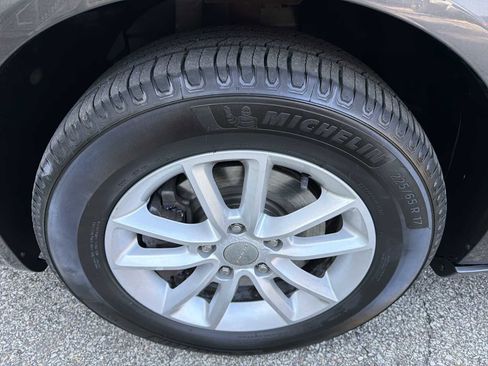 Used 2018 Dodge Grand Caravan SXT FWD image 29