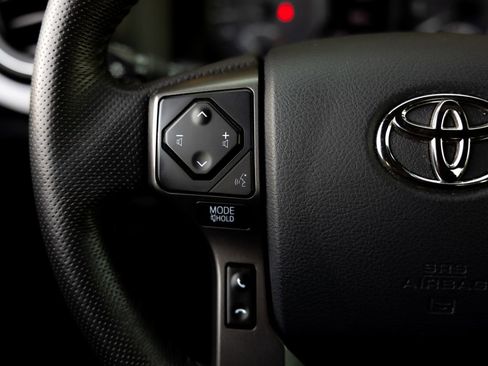 Used 2019 Toyota Tacoma TRD Off-Road AWD/4WD image 15