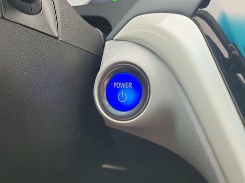 Used 2017 Chevrolet Bolt LT FWD image 26