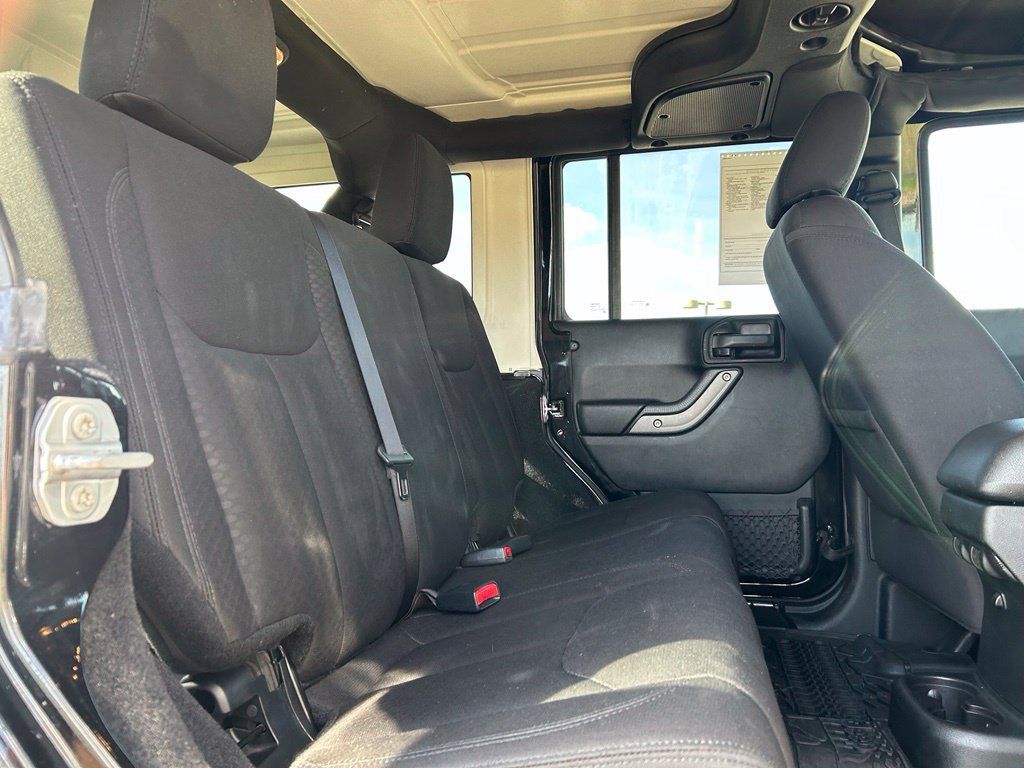 Used 2017 Jeep Wrangler Unlimited Sport w/ Quick Order Package 24S AWD/4WD image 29