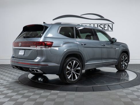 Used 2024 Volkswagen Atlas SEL Premium R-Line AWD/4WD image 5