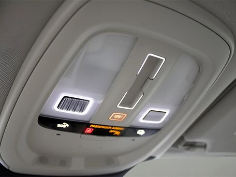 Certified 2025 Volvo S90 B6 Ultra image 17