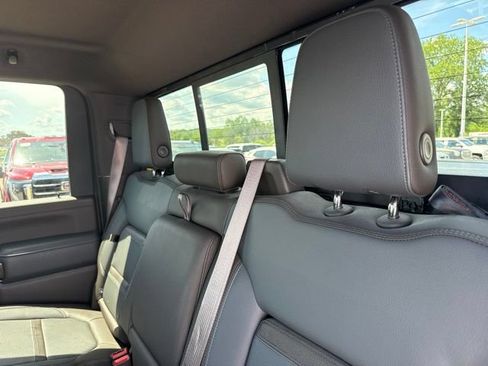 Used 2020 GMC Sierra 2500 Denali w/ Denali Ultimate Package AWD/4WD image 22