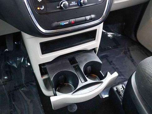 Used 2017 Dodge Grand Caravan SE w/ Power Window Group image 20