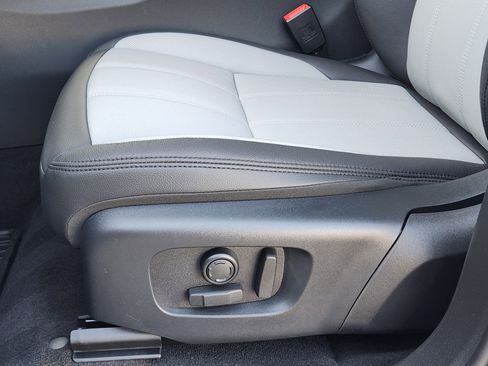 New 2026 Land Rover Range Rover Evoque Dynamic SE image 24