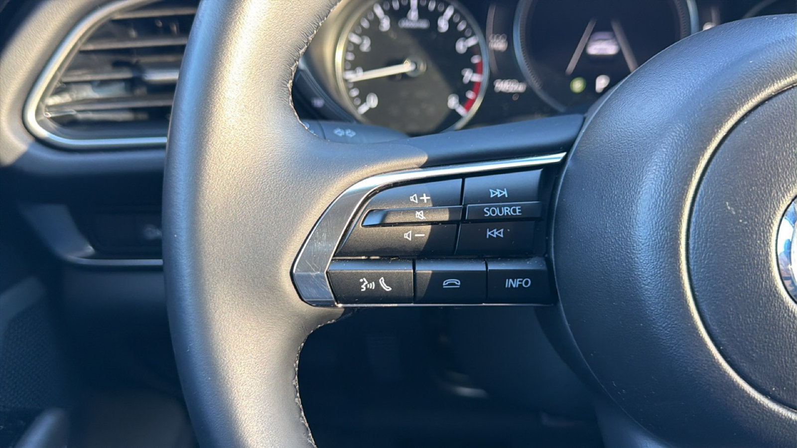 Certified 2025 MAZDA CX-30 AWD 2.5 S w/ Select Sport Pkg image 18