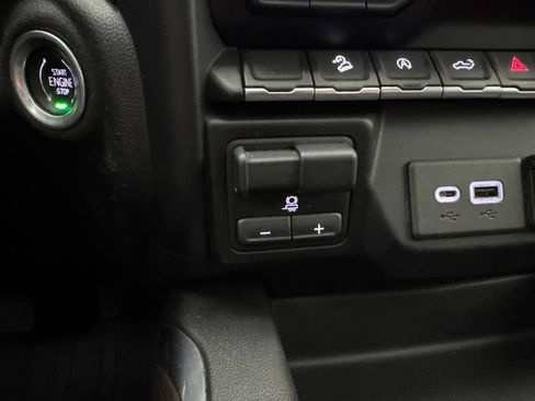Used 2021 GMC Sierra 1500 SLT w/ SLT Premium Package AWD/4WD image 39
