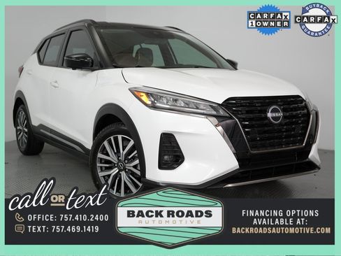 Used 2023 Nissan Kicks SR image 1