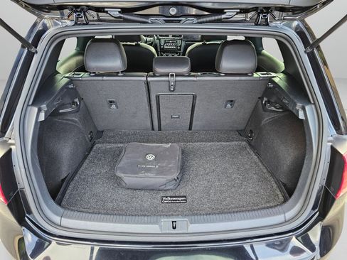 Used 2015 Volkswagen GTI SE image 18