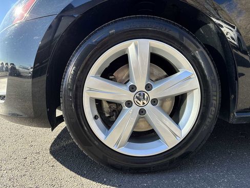 Used 2015 Volkswagen Passat 1.8T Limited Edition FWD image 18