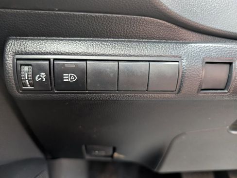 Used 2023 Toyota Corolla LE image 23