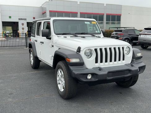 Used 2020 Jeep Wrangler Unlimited Sport S AWD/4WD image 3