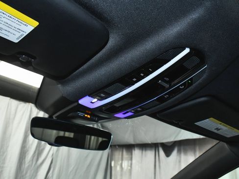 Used 2022 Porsche Cayenne Coupe image 41