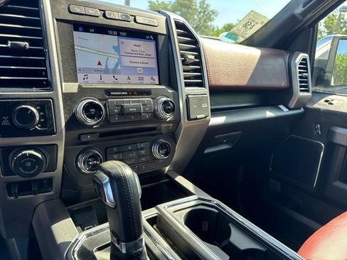 Used 2018 Ford F150 Platinum w/ Equipment Group 701A Luxury AWD/4WD image 10