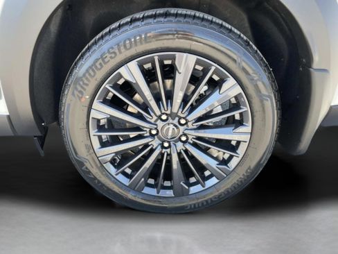 New 2026 Nissan Pathfinder SL image 30