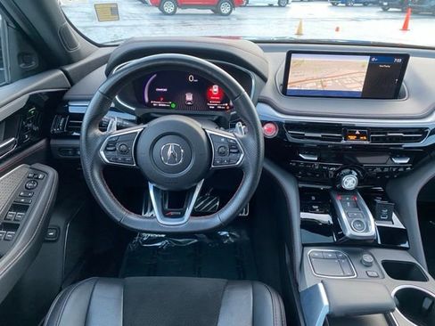 Used 2023 Acura MDX A-Spec image 12