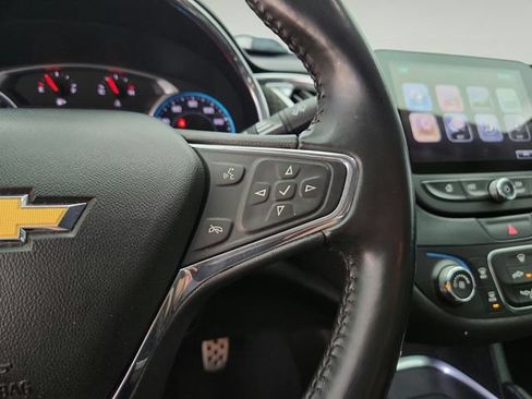 Used 2017 Chevrolet Malibu LT FWD image 17