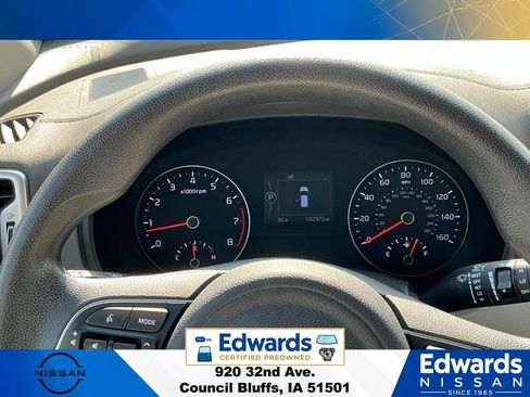 Used 2018 Kia Sportage LX AWD/4WD image 16