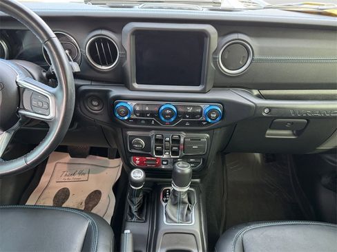 Used 2022 Jeep Wrangler Unlimited Rubicon 4xe w/ Steel Bumper Group image 16