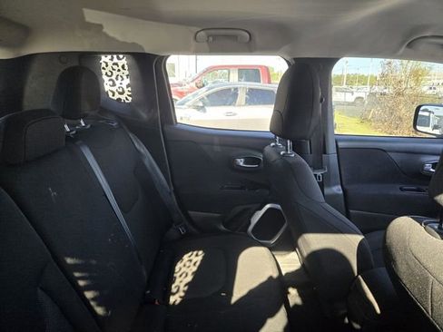 Used 2018 Jeep Renegade Sport w/ Power & Air Group image 8