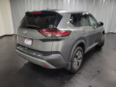 Used 2021 Nissan Rogue SV FWD image 8