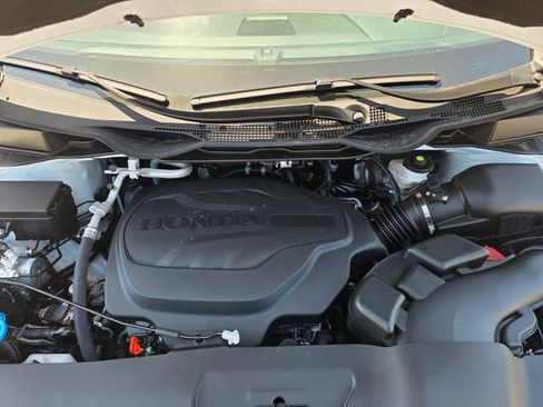 New 2026 Honda Odyssey Touring image 26