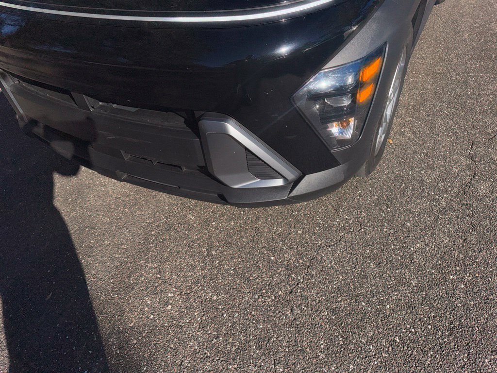 Used 2025 Hyundai Kona SE FWD image 32