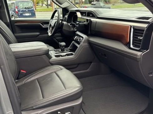 Used 2025 GMC Sierra 1500 Denali w/ Denali Reserve Package image 24