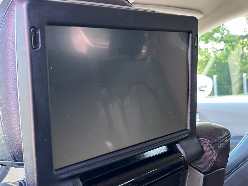 Used 2022 Chrysler Pacifica Touring-L w/ Uconnect Theater Family Group FWD image 29