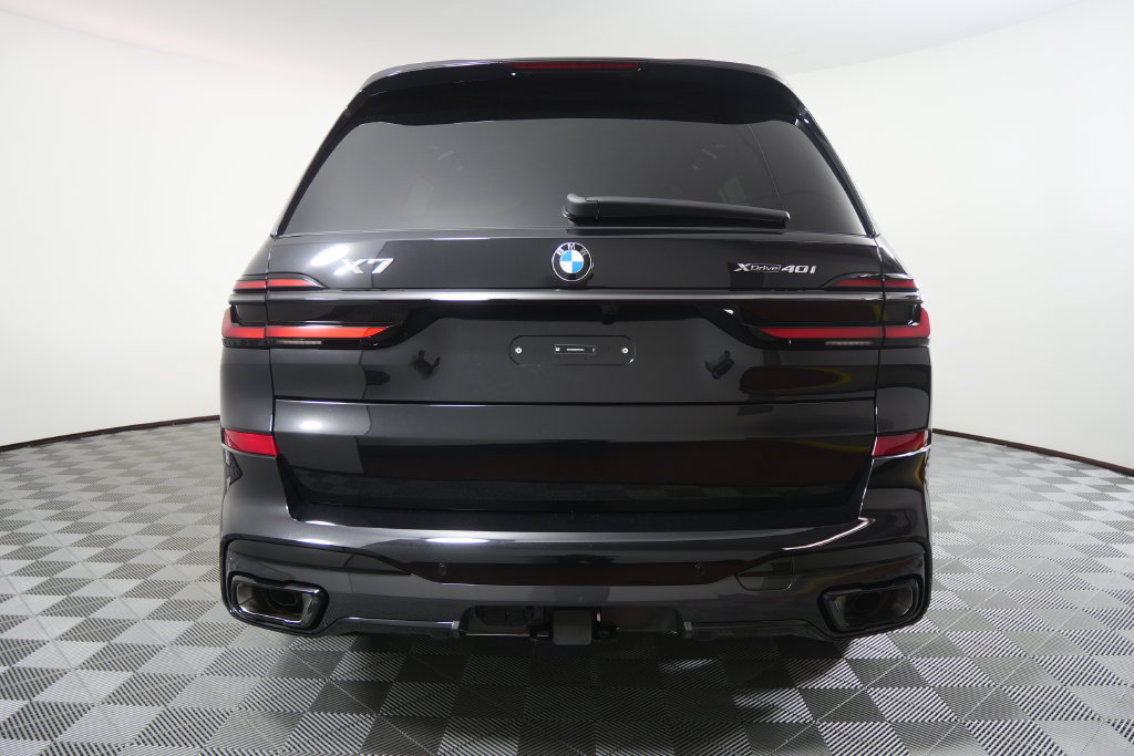 Used 2027 BMW X7 xDrive40i w/ M Sport Package AWD/4WD image 5