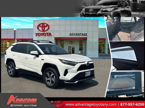 Used 2023 Toyota RAV4 SE w/ Weather & Moonroof Package AWD/4WD image 1