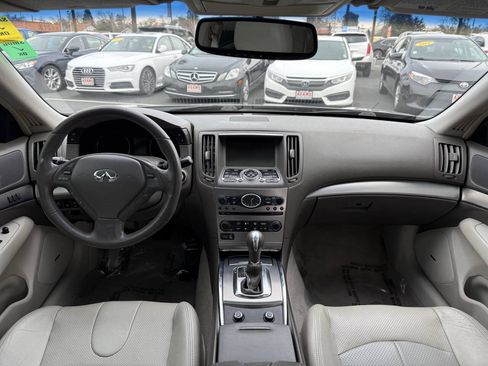 Used 2011 INFINITI G37 Journey w/ Premium Pkg RWD image 14