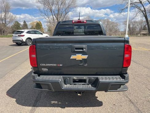 Used 2017 Chevrolet Colorado Z71 AWD/4WD image 7