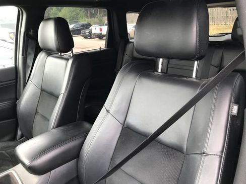 Used 2018 Jeep Grand Cherokee Altitude AWD/4WD image 5