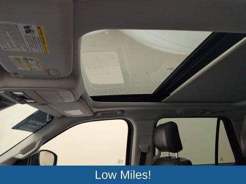 Used 2025 Ford Expedition Active RWD image 8