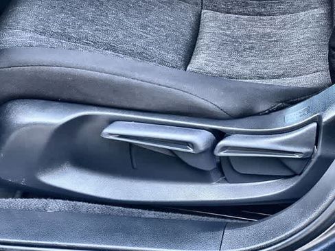 Certified 2025 Honda Accord LX image 31