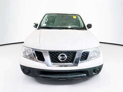 Used 2021 Nissan Frontier S image 9